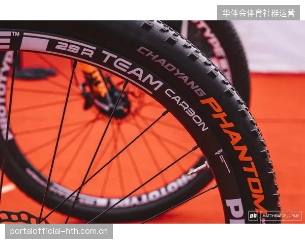 近九成世界杯官方赛点部署轻量化扫码设备，直接消解了高峰期收银端的流量拥堵压力